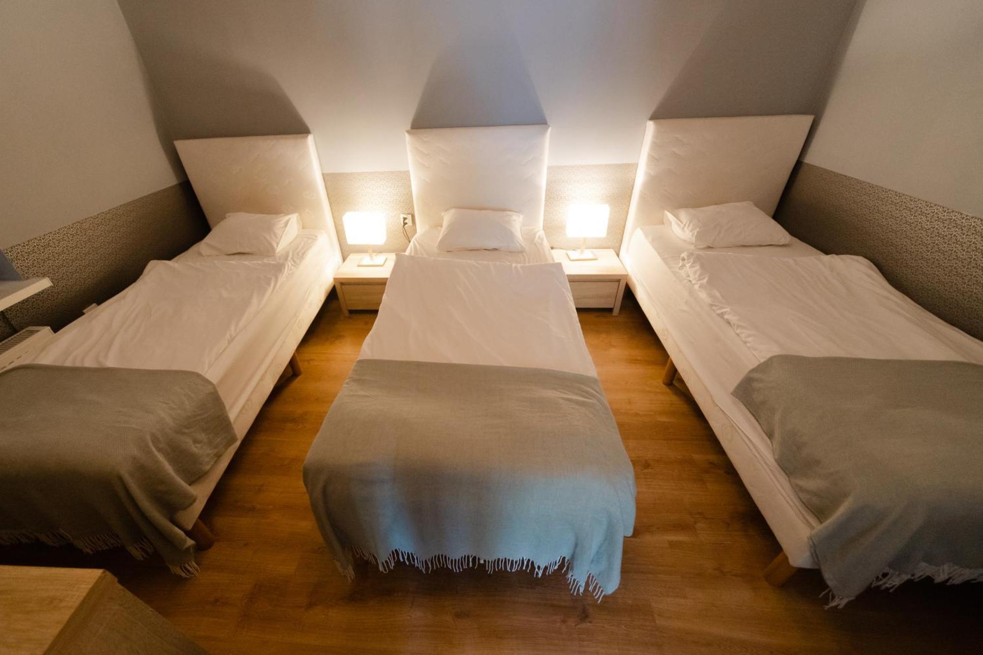 Sloneczna Hotel Sierakow  ภายนอก รูปภาพ