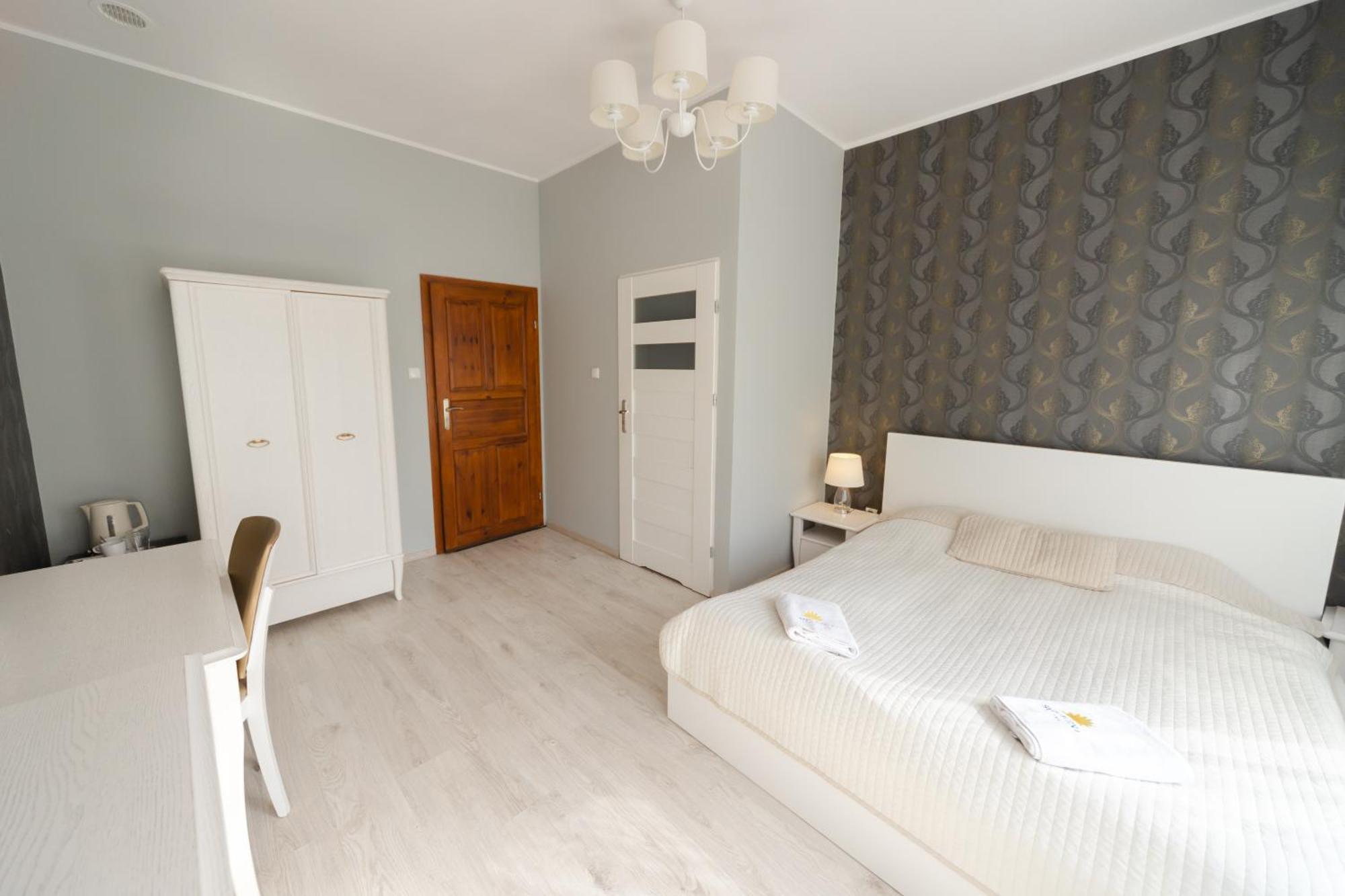 Sloneczna Hotel Sierakow  ภายนอก รูปภาพ