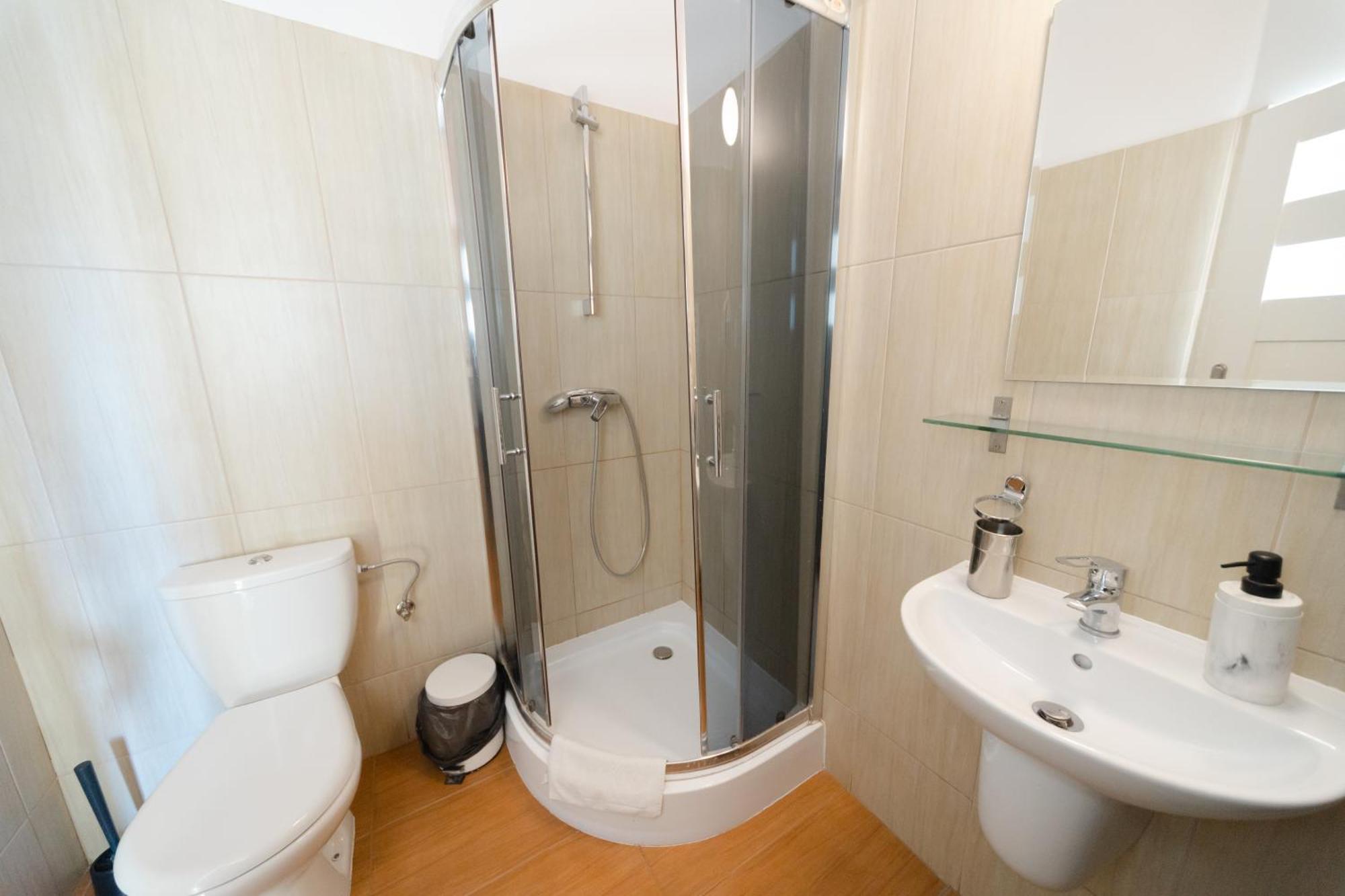 Sloneczna Hotel Sierakow  ภายนอก รูปภาพ